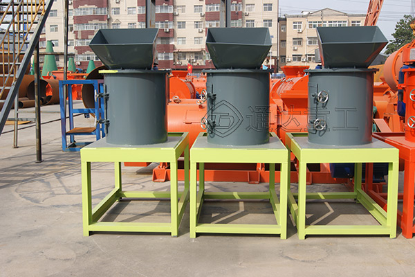 養(yǎng)殖場(chǎng)建一條年產(chǎn)1萬(wàn)噸雞糞有機(jī)肥生產(chǎn)成套設(shè)備多少錢(qián)