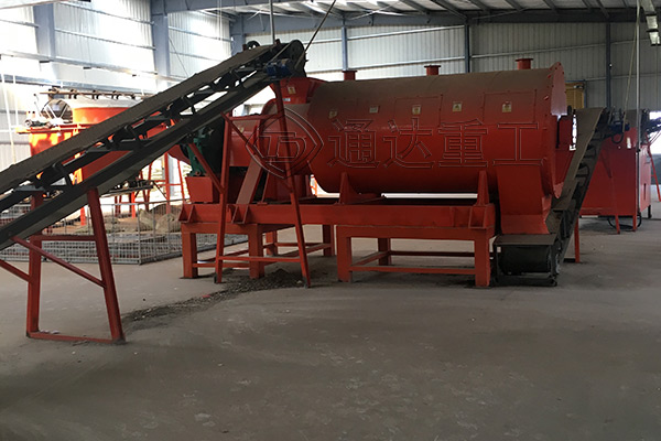 如何選擇糞便有機肥生產(chǎn)線?畜禽糞便有機肥生產(chǎn)線什么特點