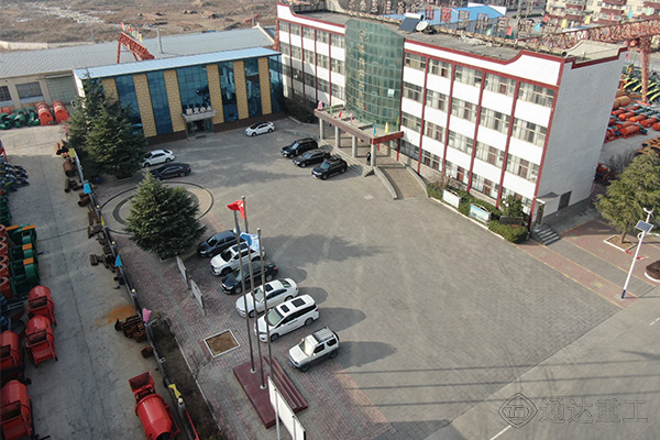 雞糞有機肥設(shè)備小型多少錢?雞糞有機肥加工設(shè)備多少錢?