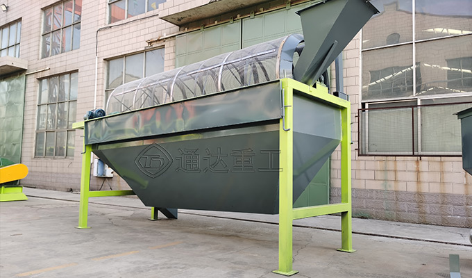 牛糞顆粒有機肥料生產(chǎn)用篩分設(shè)備