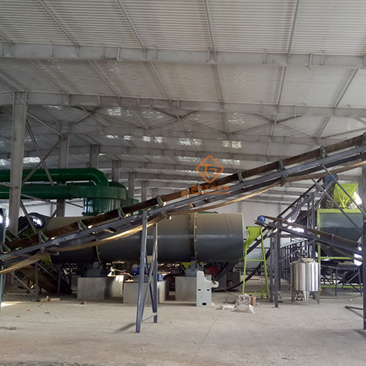 有機(jī)肥回轉(zhuǎn)式烘干爐時(shí)產(chǎn)70噸工藝流程及廠家報(bào)價(jià)多少錢(qián)