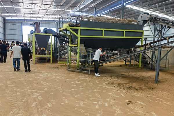 有機肥滾筒篩分機細節(jié)圖高清版