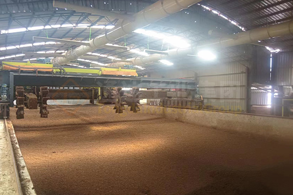 輪盤式翻堆機(jī)結(jié)構(gòu)特點(diǎn)，輪盤翻拋機(jī)操作使用保養(yǎng)技巧