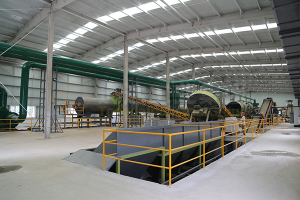 大型有機(jī)肥生產(chǎn)線