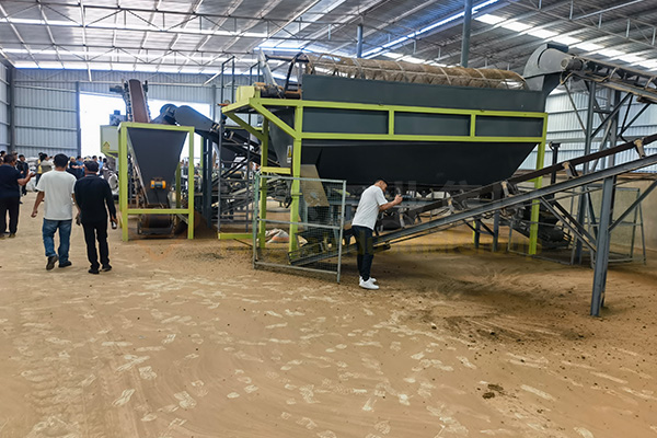 動物糞便加工有機(jī)肥，粉狀有機(jī)肥生產(chǎn)線受中小養(yǎng)殖戶熱捧
