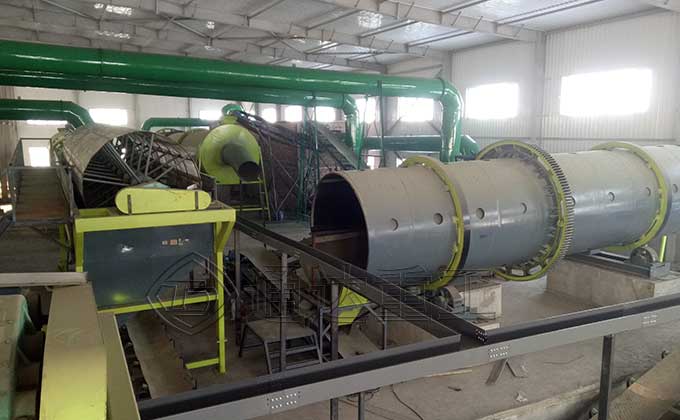 新型有機肥專用造粒機用途特點，內(nèi)轉(zhuǎn)攪齒造粒機結(jié)構(gòu)原理