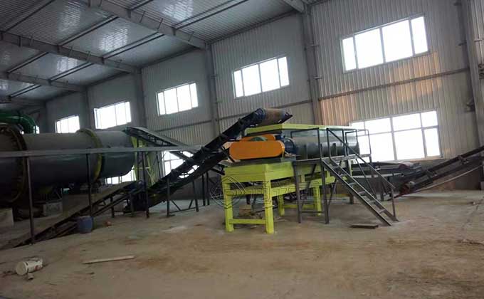 整條雞糞有機肥生產(chǎn)線，有效解決養(yǎng)殖戶糞便污染問題，破解畜禽糞污治理難題