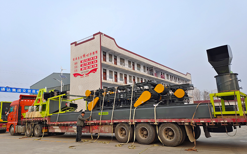 大跨度堆肥發(fā)酵輪盤(pán)翻拋機(jī)工作原理，配套有機(jī)肥設(shè)備有哪些